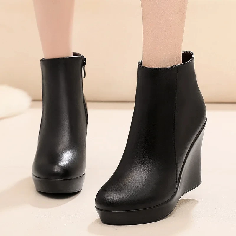 Women Genuine Leather Platform Ankle Boots Winter Female Plush Snow Boots Round Head Wedge Boots Women High Heel Shoes