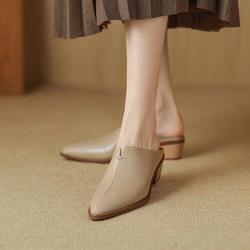 Summer NEW Mules Genuine Leather Shoes for Women Cover Chunky Heel Slippers Pointed Toe New Sgback Designer Sandals 84de