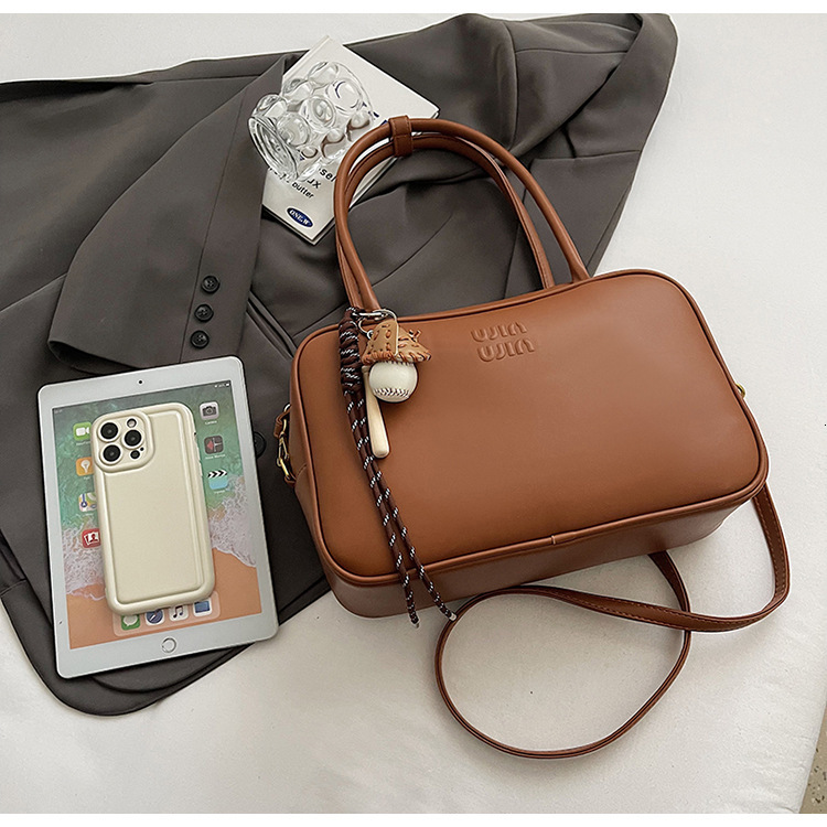 Halloween Fashionable Underarm for Women 2024 New Autumn Trendy Single Shoulder Slant Cross Korean Edition, Small and High end Women's Bag