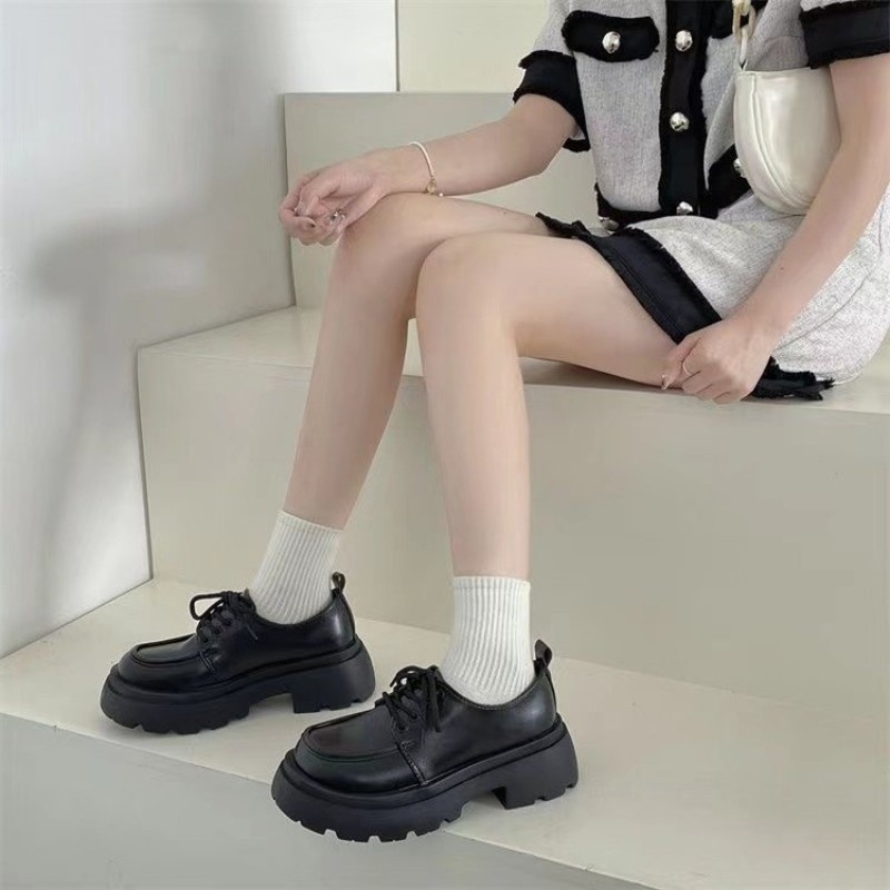 2024 Women Spring New Black Platform Shoes Women Loafers Lace Up Boat Shoes Designer Casual Pu Leather Middle Heel Mary Janes