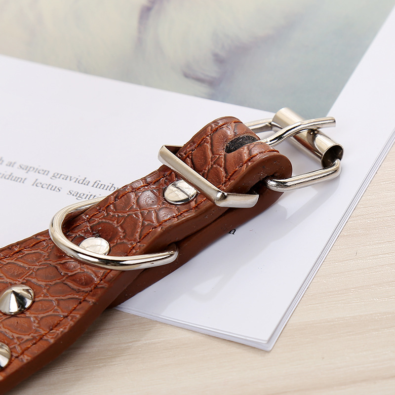 Leather Dog Collars Pet Supplies Adjustable Large Dog Rivet Collar Pet Anti-bite Neck Sleeve Suitable for Large and Medium Dogs