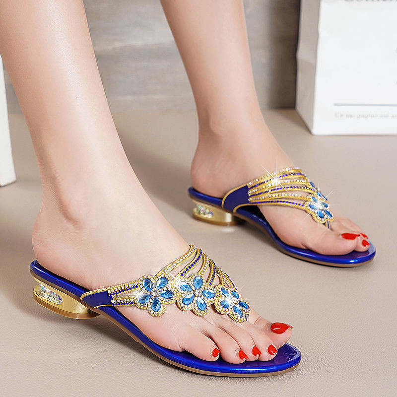 YAERNIDesigner Sandals Women Flat Summer Flip-Flops Beach Diamond Fashion Luxury Sexy Open-Toed With Shorter Slippers Black
