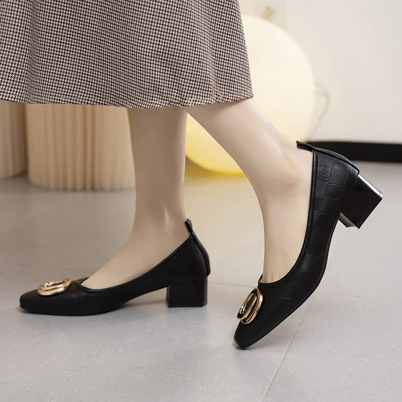 2024 Woman Elegant Square Toe Beige Heel Female Metal Accessories Comfortable Cute Shoes 0a92