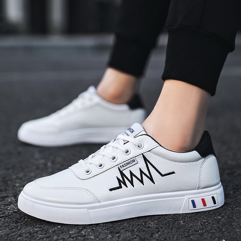 Casual youth sports fashion board shoes