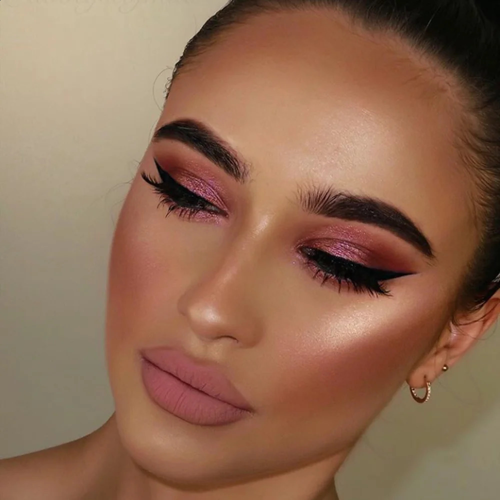 Huda Naughty Nudes Palette 18 Color Shimmer Matte Metallic Long Lasting Waterproof Pigment Makeup Eyeshadow Palette 240909
