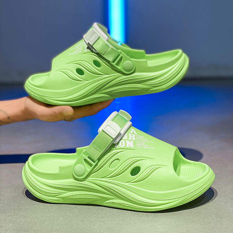 New Men's Outdoor Sandals Slippers Beach Comfortable Slides Soft Clogs Design Men Casual Garden Shoes Men Women Beach Sandals