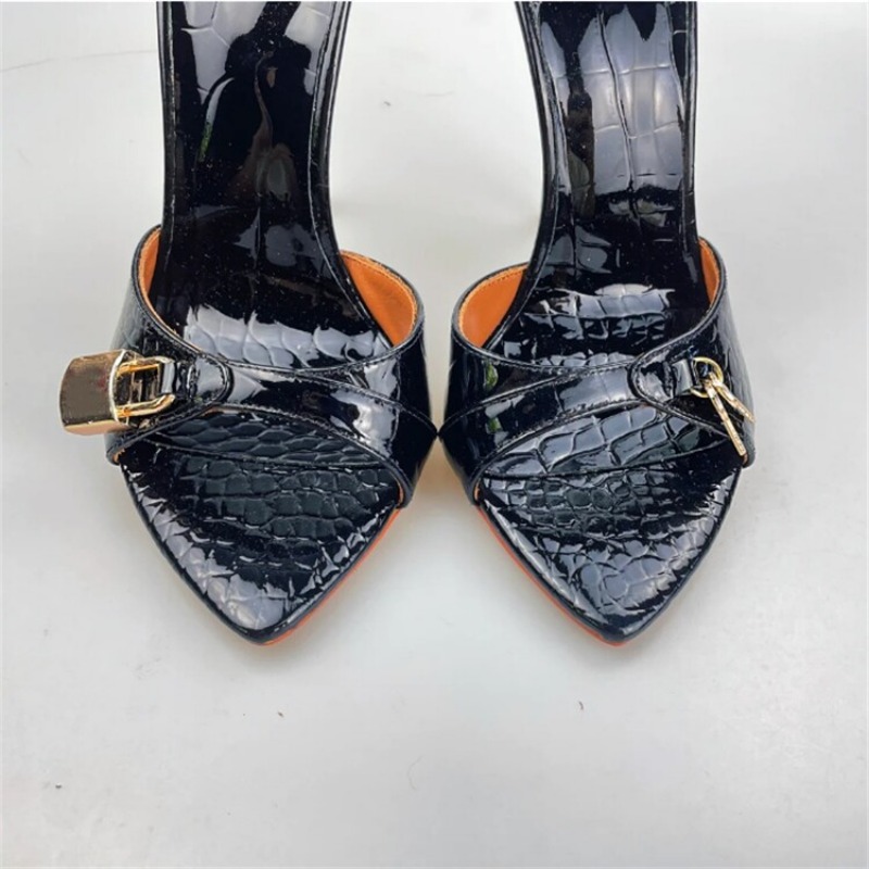 Military New Green Padlock Slim High Heels Fashion Sandals 2024 Summer European American Women Sexy Outdoor Slippers Size 34-45 165a 3d6