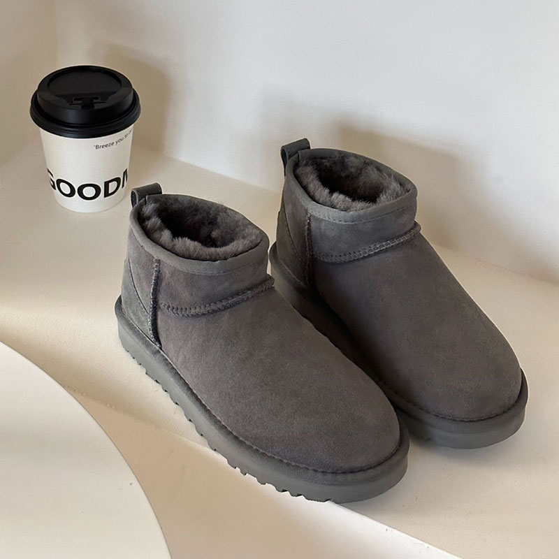 Winter Women's Warm Boots Solid low flat sole boots Classic snow boots