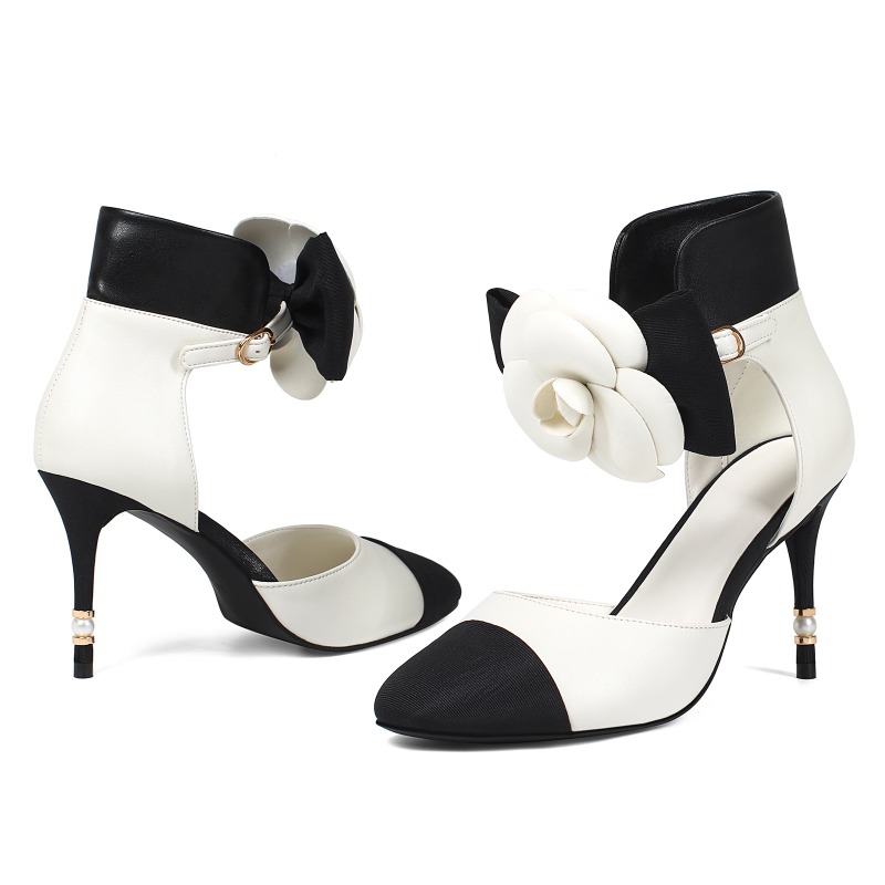 2024 New European and American Small Fragrant Camellia Bow Pearl Heel Hollow Colored Sandals Women's Sexy Walking Shoes