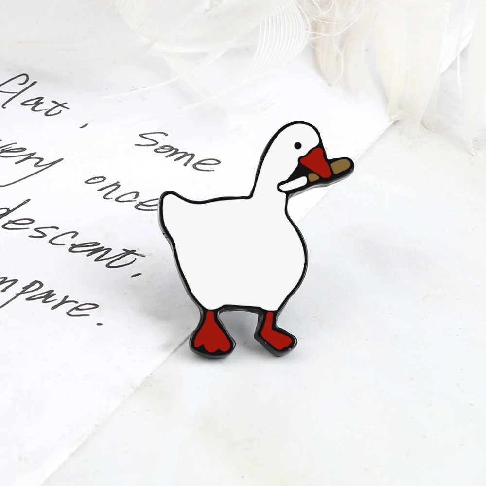 Funny White Goose Enamel Pins Cartoon Gooses With Knife Brooches Cute Personality Badge Backpack Clothes Lapel Pin Jewelry GiftsX240914