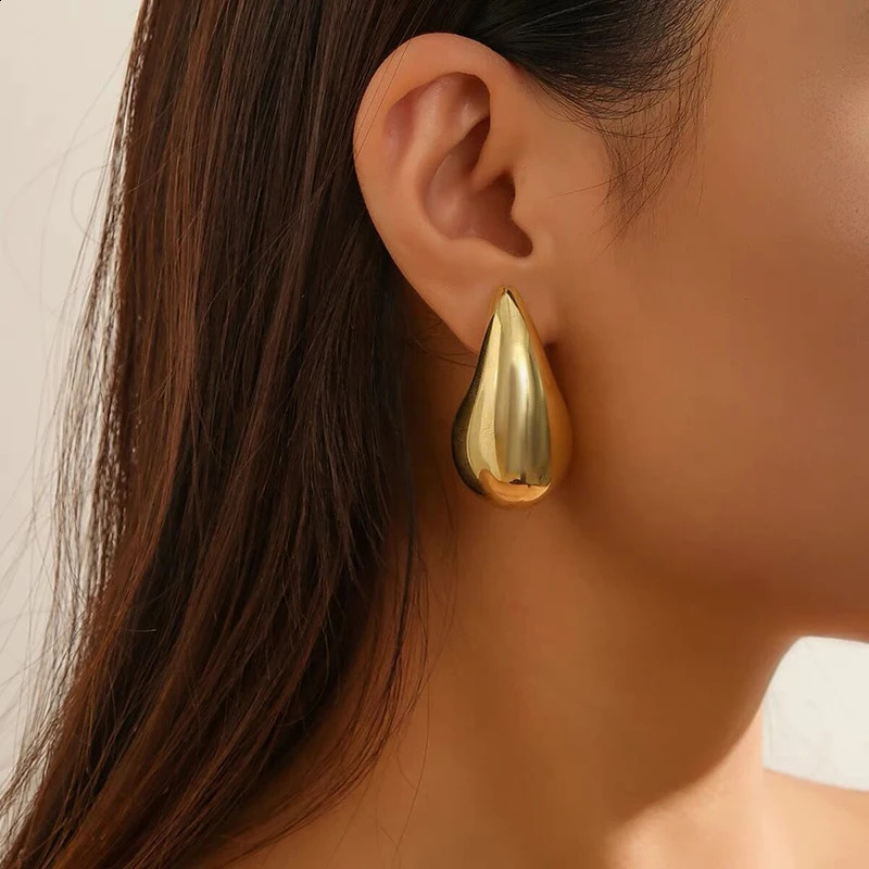 Vintage Glossy Waterdrop Dangle Earrings for Women Lightweight Hollow Thick Teardrop Gold Color Chunky Hoops Fashion Jewelry 240914