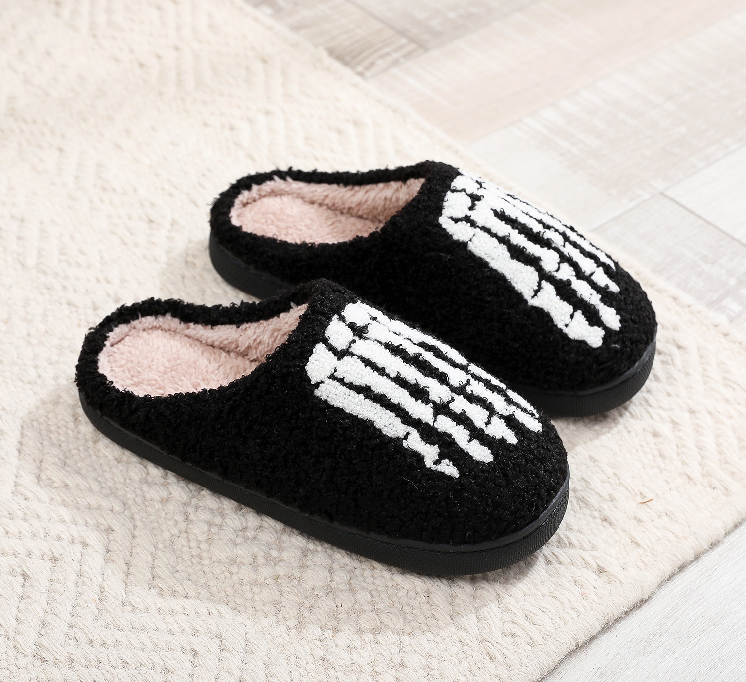 Cotton slippers for men and women at home, winter skeleton scream slides, cotton slippers, smiling face mules, plus size shoes 36-47 Halloween New Sty