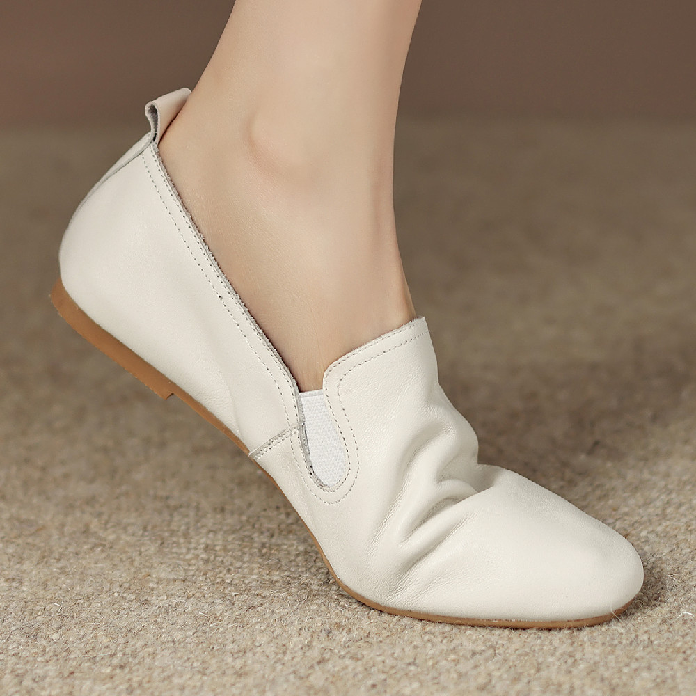 Women's Leather Slip-On Flats: Comfy Moccasins for Casual Wear 4 b2272