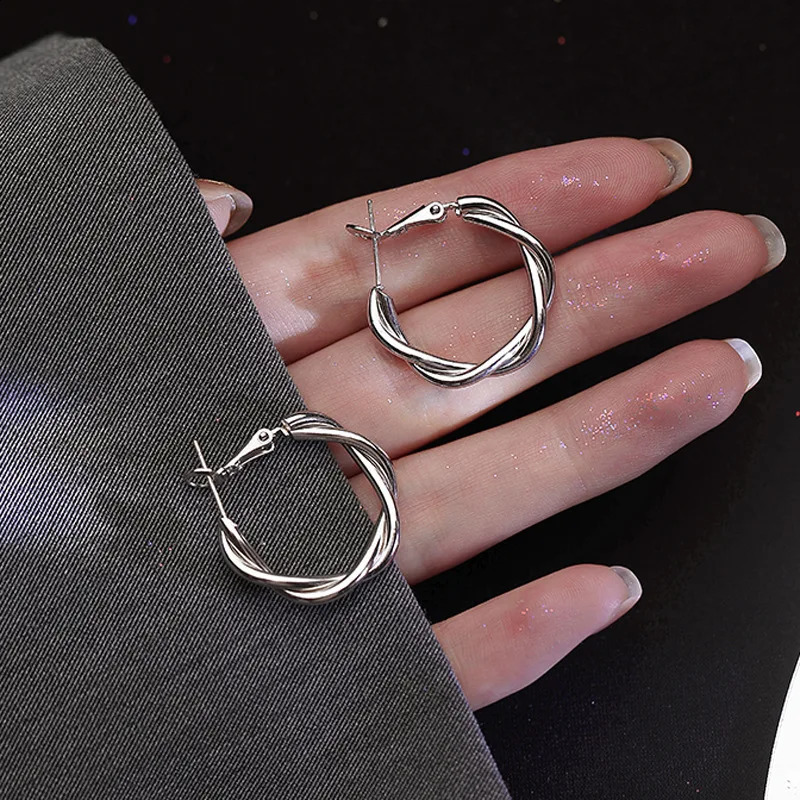Vintage Simple Braid Round Circle Drop Earrings for Women Party Golden Silver Color Dangle Earrings Trendy Geometry Jewelry Gift 240914
