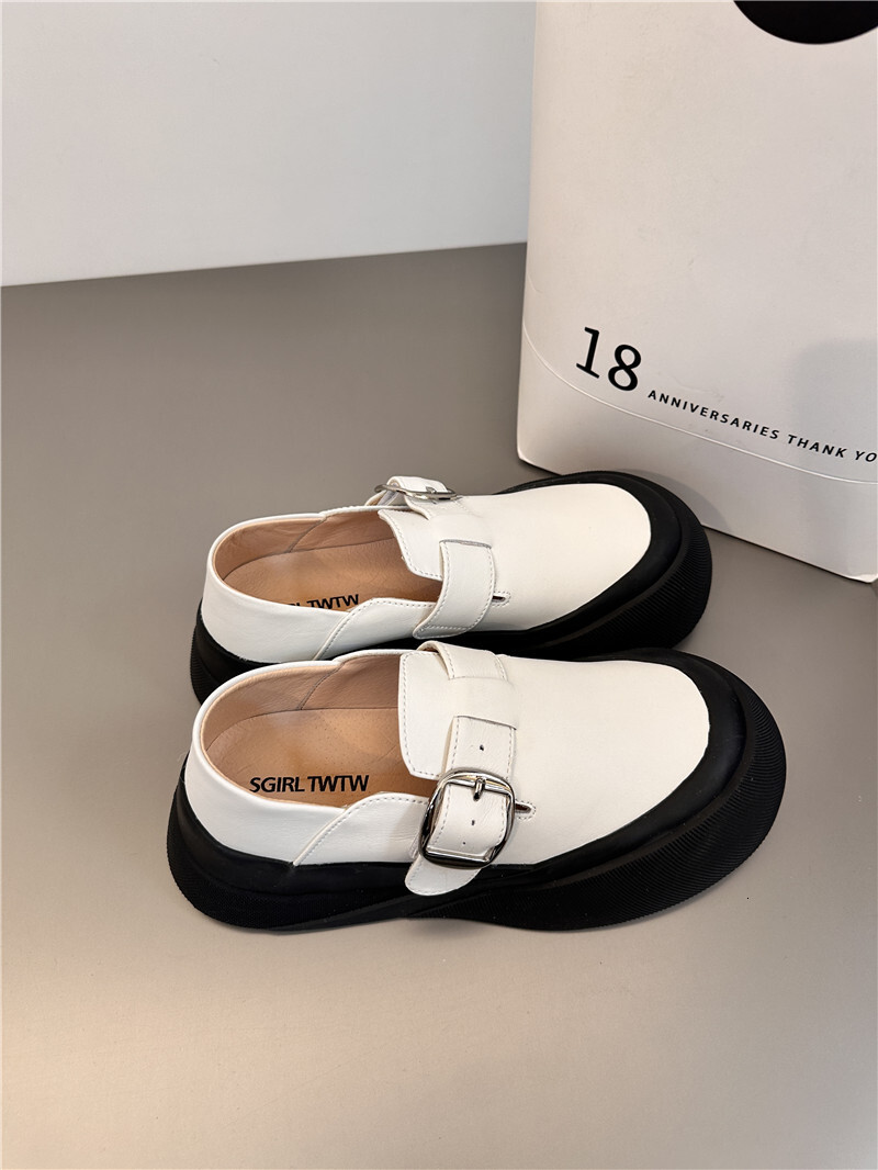 Hi, high-quality big head women's belt Buck flat shoes leather casual thick heels shoes