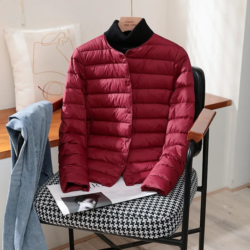 Plus Size Autumn Winter Warm Women White Duck Down Slim Jackets Female Fashion Ultra Lightweight Packable Puffer Coats 240913