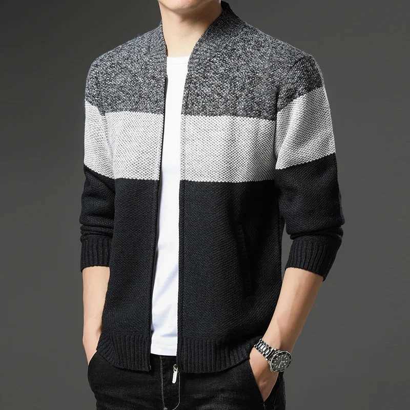 Mens Fleece Thick Cardigan Autumn Winter Knitted Sweaters Male Cardigans Slim Fit Luxury Brand Cold Sweater Coat JacketXJ240907