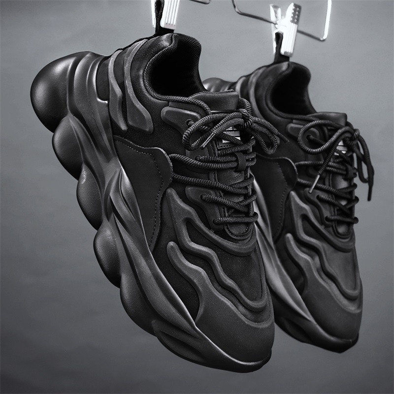 Student plush sports thick seasonal leather surface casual single shoes, pure black Korean version lace up dad shoes