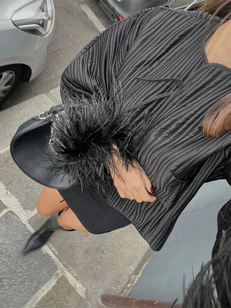 Chic Solid Spliced Feather Cuffs Lace Up Cotton Coat Women Fashion O Neck Long Sleeves Quilted Jacket 2024 Lady Loose Streetwear 240913