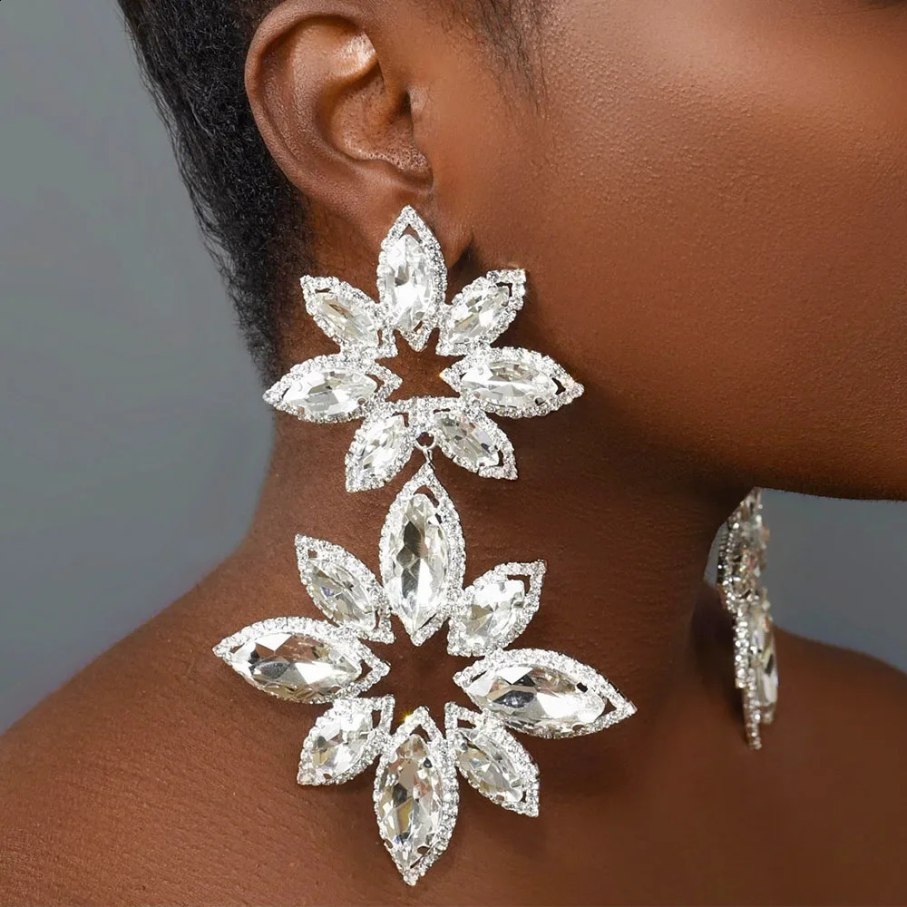 Pageant Statement Jewelry Gift AB Crystal Hanging Earrings Exaggerate Rhinestone Flower Dangle Chandelier Earrings for Women 240914