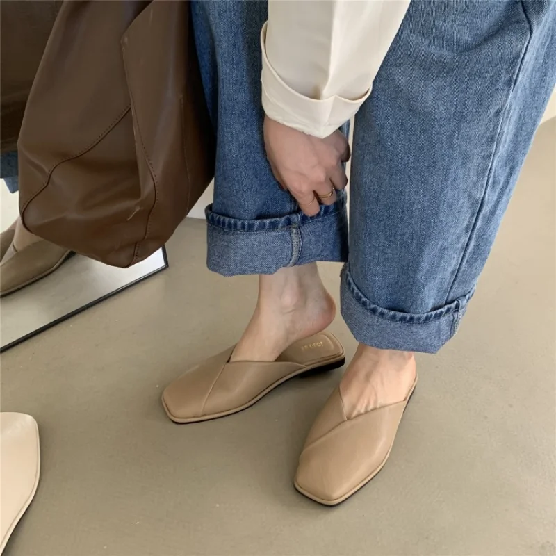 New Large Size Flat Bottom Slippers Korean Outdoor Square Toe Fashion Casual Shoes for Women 4efd