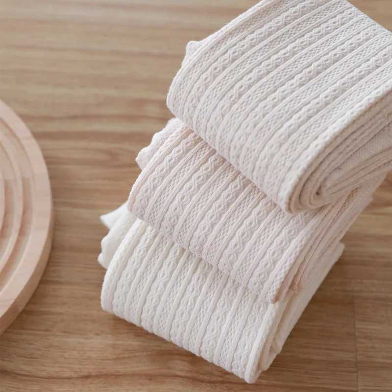 2023 New Design Sweet Retro Milk White Cotton Legs Women Vertical Twist Pantyhose Fleece Lined Warm Slimming Leg Winter ShapingX240914