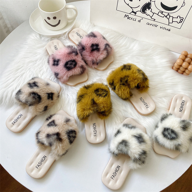 Graphic designer slippers, single brand's new casual women's shoes, soft soled outdoor home slippers for women to keep warm in autumn and winter