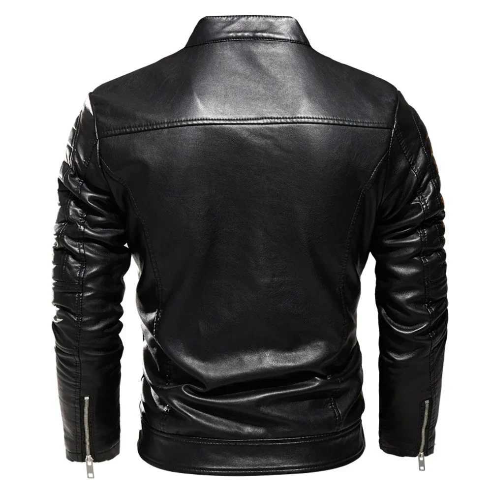 2024 Winter Black Leather Jacket Men Fur Lined Warm Motorcycle Jacket Slim Street Fashion BLack Biker Coat Pleated Design ZipperX240913