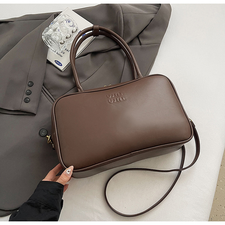 Halloween Fashionable Underarm for Women 2024 New Autumn Trendy Single Shoulder Slant Cross Korean Edition, Small and High end Women's Bag
