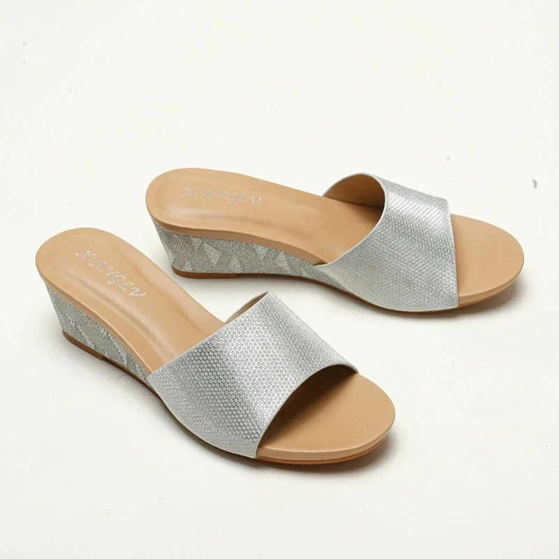 Sandals Fashion Open Toe Summer New All-Match Thick Bottom Small Wedge Outdoor Simple Comfortable Slippers for Women heels