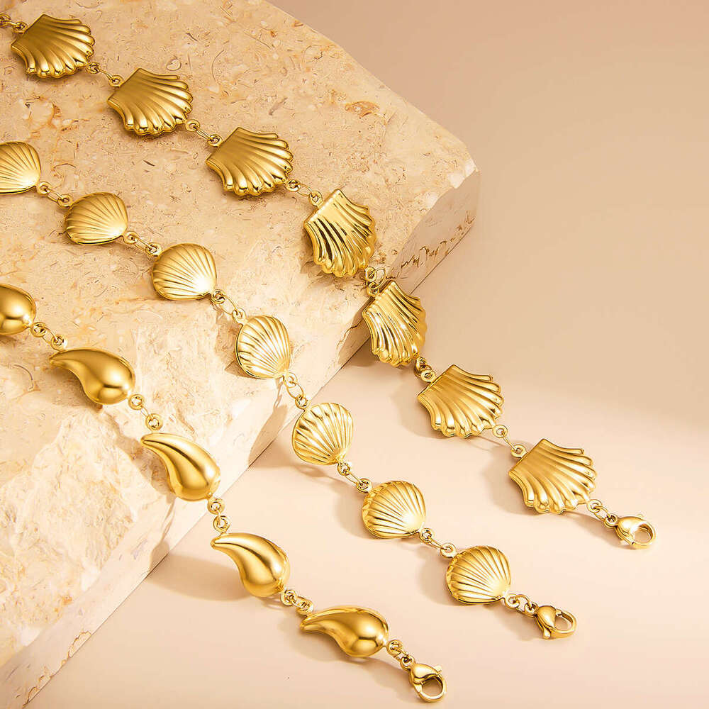 Designer Bracelet Titanium steel bracelet for women plated with 18k gold non fading adjustable bracelet for women versatile and high-end feel handmade