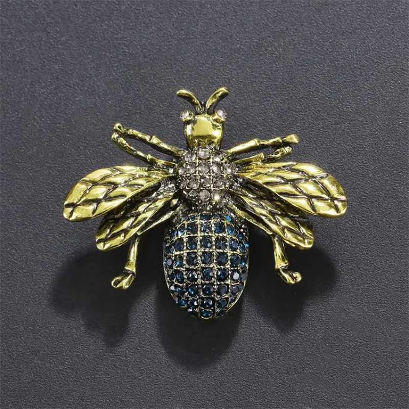 Vintage Exquisite Bee Rhinestone Brooches For Women Fashion Shiny Insect Brooch Pin Cute Badges Clothing Suit CorsageX240914