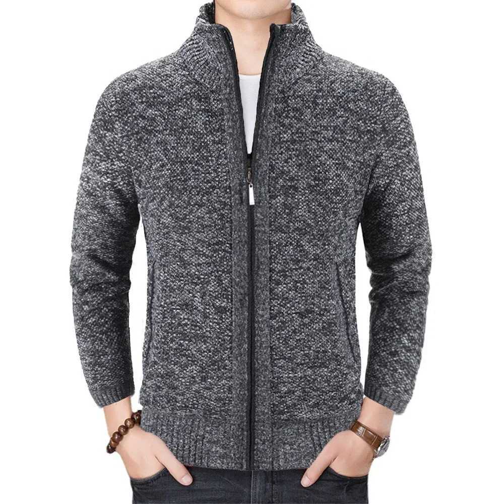 Top Quality 2022 Autumn Winter New Mens Jacket Slim Fit Stand Collar Zipper Jacket Men Solid Cotton Thick Warm Men SweaterXJ240907