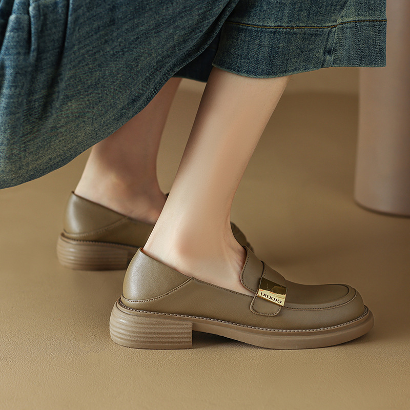 Women Loafers for - 2024 Collection. Casual, Breathable Oxfords Sneakers in Round Toe. 4 Oxds