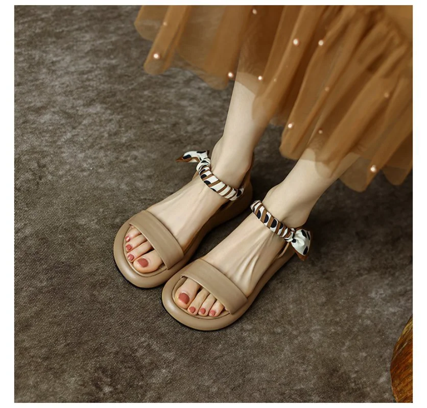 Vintage Brown Sandals New Summer Low New Heel Roman with Open Toe Ladies Simple Stripe Flat Bottom Women Shoes e44c