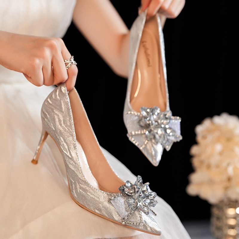 2024 Silver Glitter New Wedding Shoes Thin Heel Pointed Light Mouth Crystal Bridal Shoes Bridesmaid Pumps