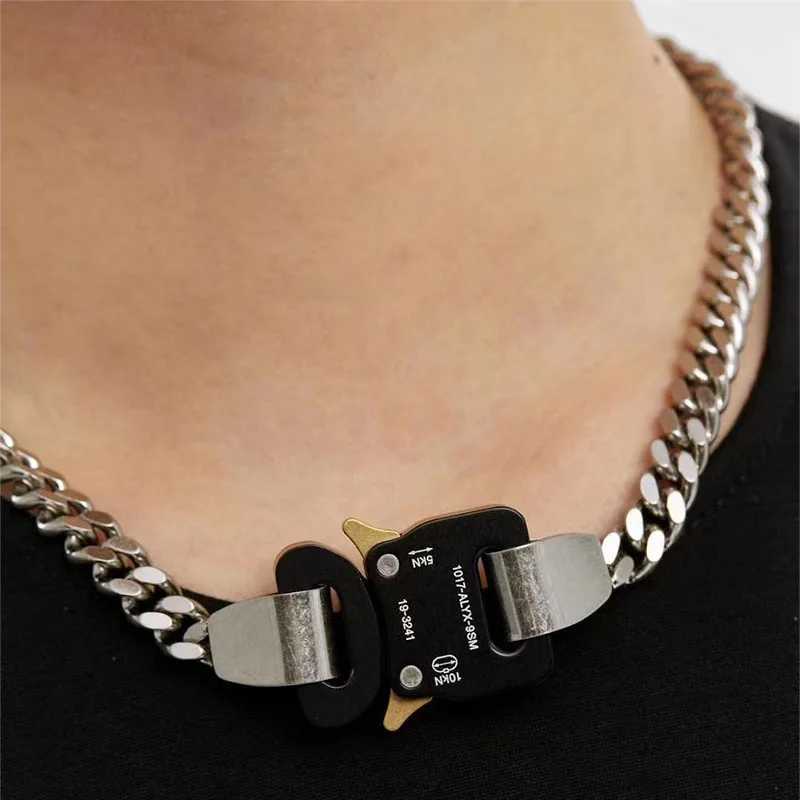 Pendant Necklaces Hip High Street ALYX Hero Chain Necklace Mens 1 1 Metal Buckle Accessories 1017 ALYX 9SM Necklace Chain J240909