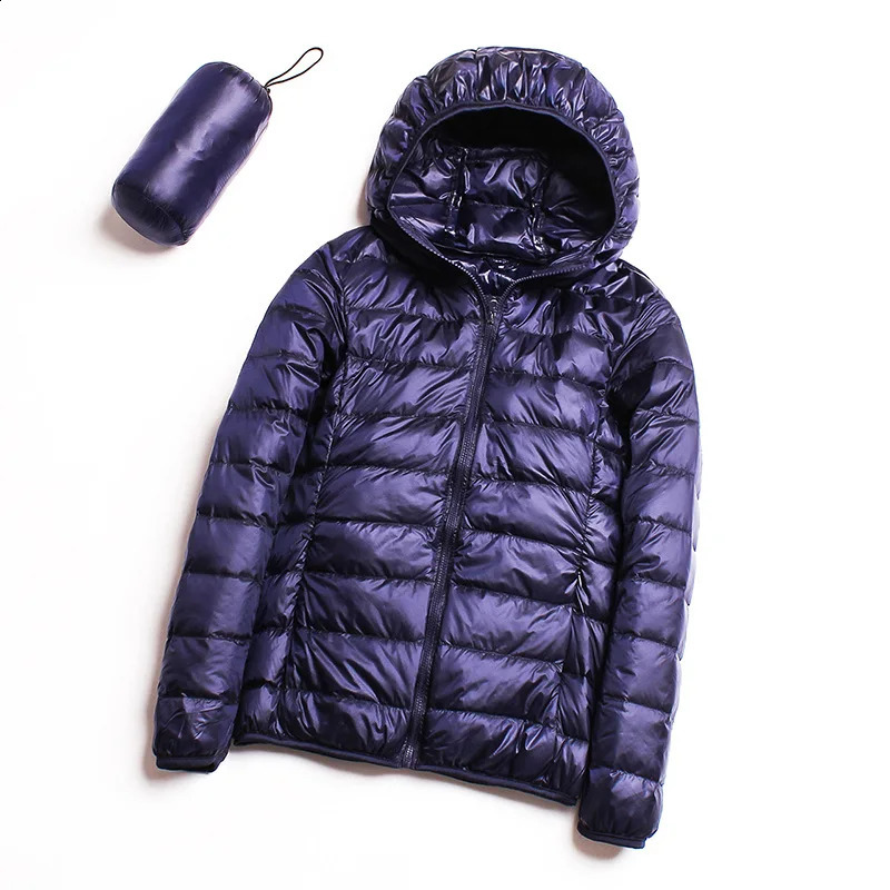 Autumn and winter womens ultra-thin down jacket white duck down hooded jacket short jacket for warmth Parka womens portable jacket 240913