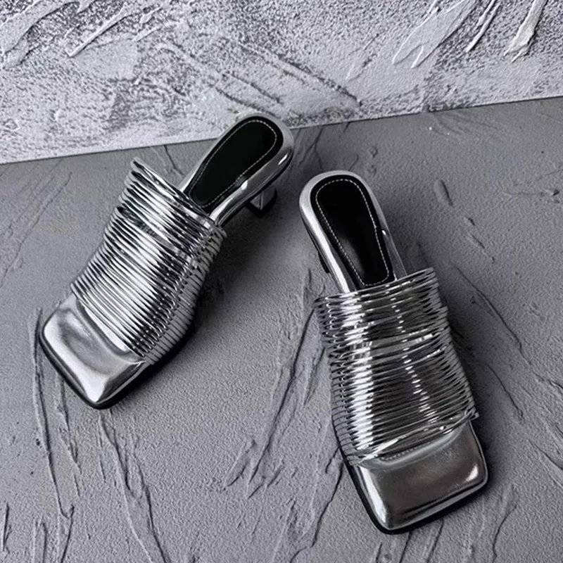 2024 New Women's Slippers Fashion Design Wedge Leather Fish Mouth Flip p Outdoor Summer Party Simple Low Rubber New Women Sandals d639
