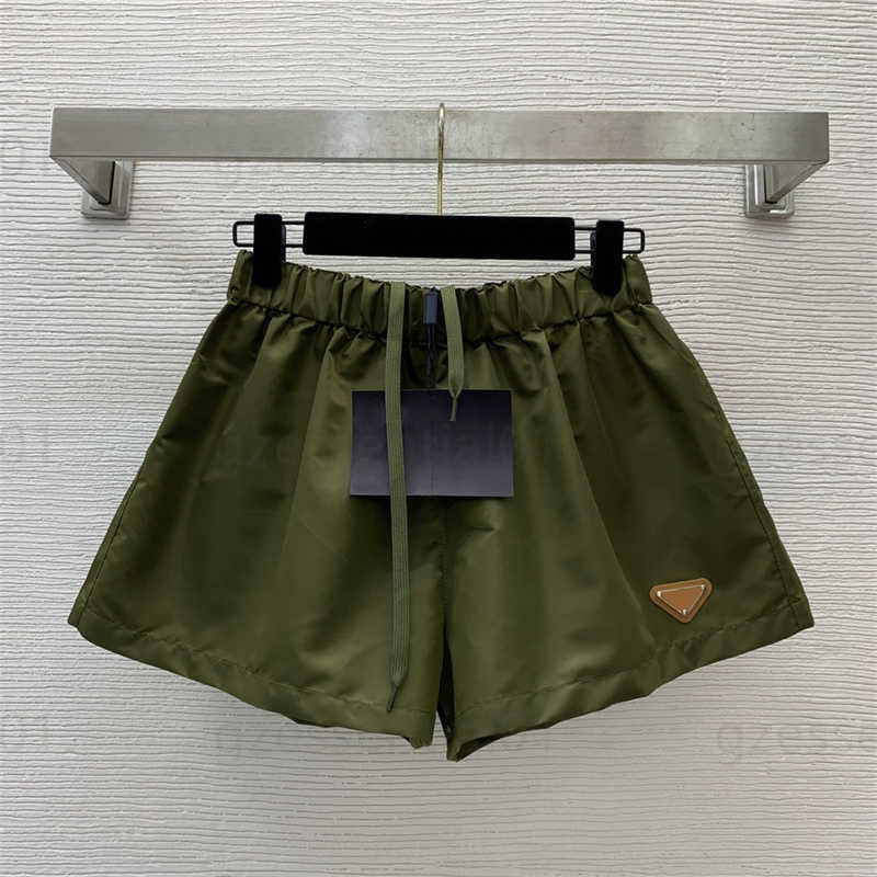 Hotty Hot Shorts Designer Women Shorts Fashion Nylon Fabric Classic Metal Triangle Decoration Casual Elastic Waist Wide Leg Shorts