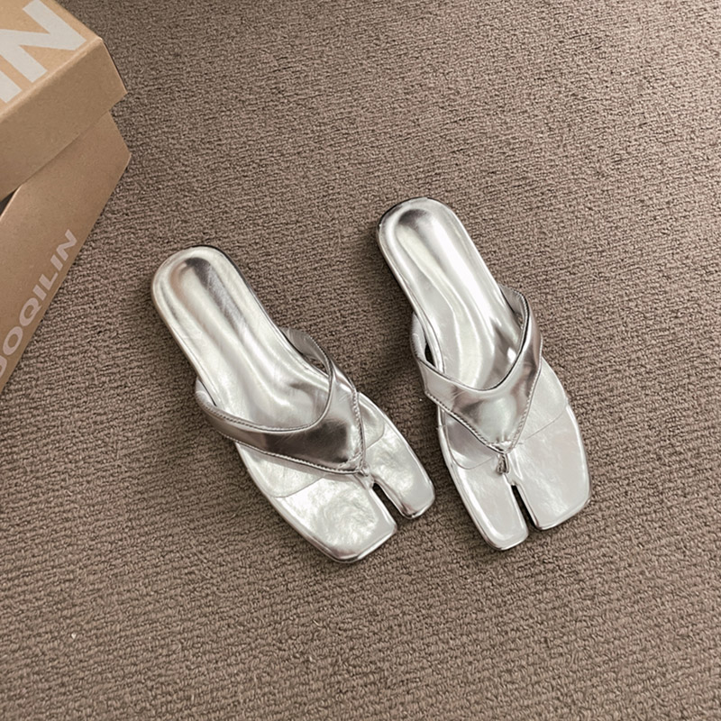 2024 Woman New Slippers For Swimming Pool Rubber Flip ps Pantofle Summer Flat Hawaiian New Slides Beach Shoes Slipper 266a