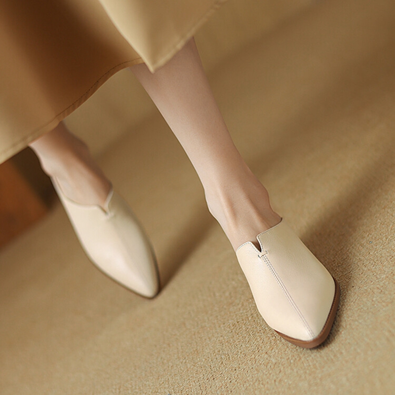 Summer NEW Mules Genuine Leather Shoes for Women Cover Chunky Heel Slippers Pointed Toe New Sgback Designer Sandals 84de