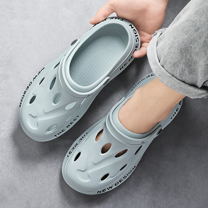 New Men Slippers Sandals Beach Outdoor Clogs Comfortable Indoor Slippers Men Casual Shoes Home Garden Shoes Mens Outdoor Sandals