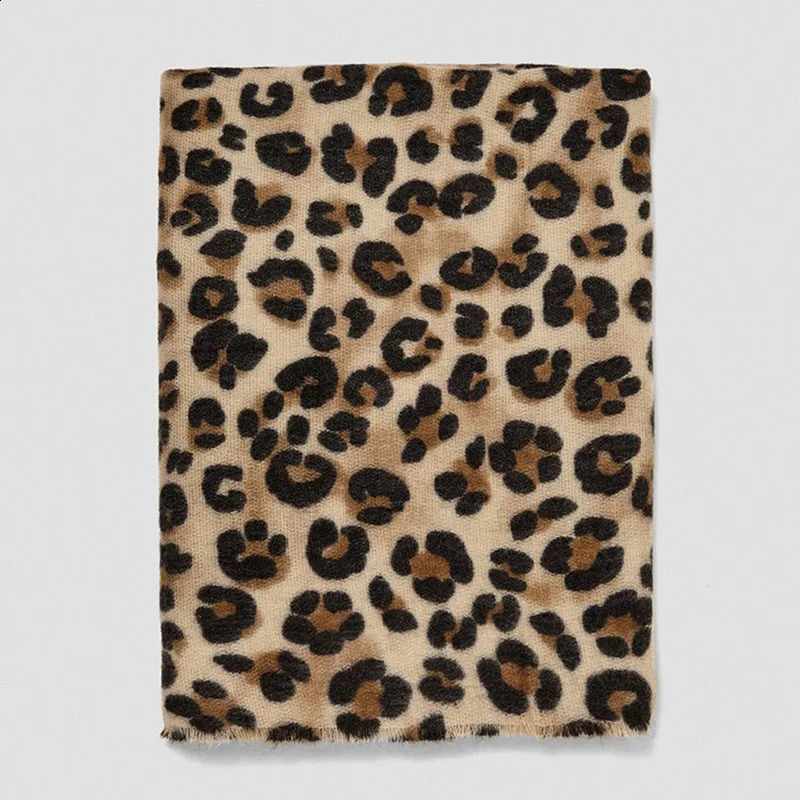Leo anvi Winter Women Scarf Leopard Fashion Printed Shawl Soft Cashmere Thicken Neck Warm Blanket Scarf echarpe hiver femme 240909