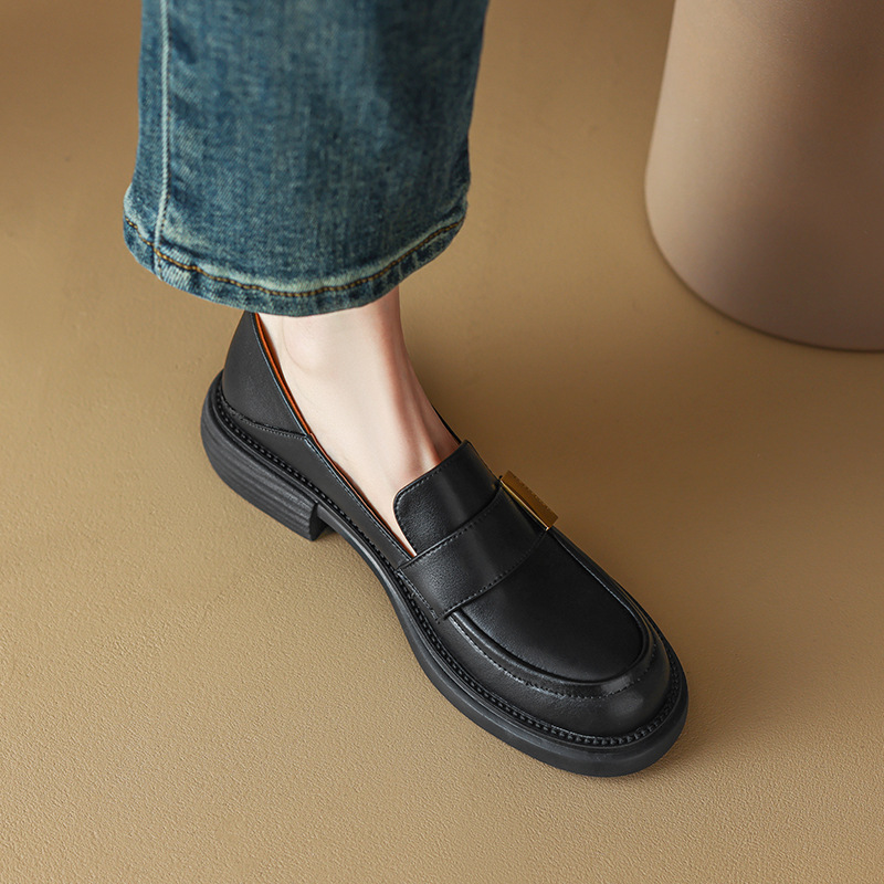 Women Loafers for - 2024 Collection. Casual, Breathable Oxfords Sneakers in Round Toe. 4 Oxds
