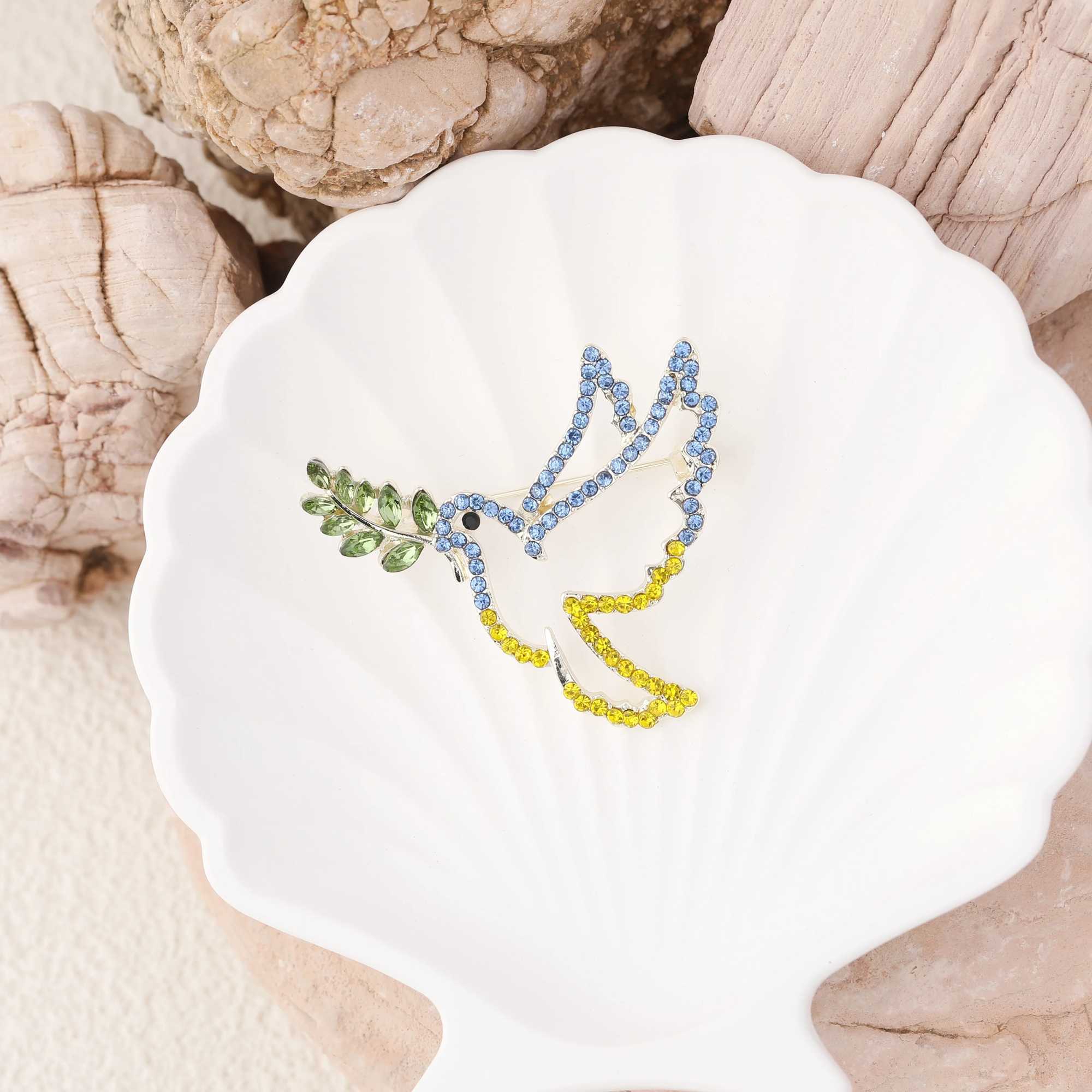 Luxury Jewelry 4-Color Peace Dove Brooch Pin White Dove Women Brooch Ukraine Rhinestone Enamel Pin Gift For HerX240914