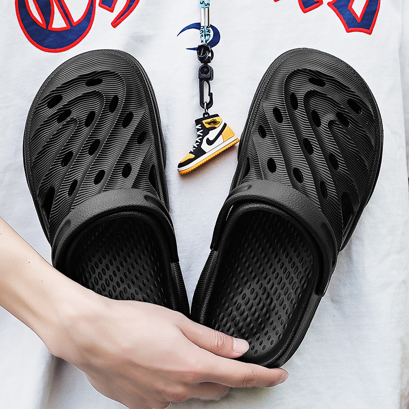 Men Sandals Slippers Outdoor Beach Comfortable Soft Sole Clogs Fashion Men Casual Shoes Garden Shoes Men Outdoor Sandals Slipper