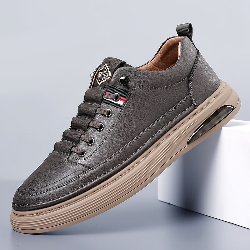 New Shoes for Men Genuine Leather Casual Shoes Spring Autumn Fashion Black Flat Skateboard Shoes Youth Street Cool Sneakers