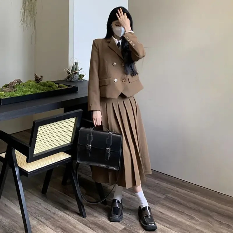 Womens fashionable casual suit 9-point dress two-piece autumn/winter solid color jacket set 240905