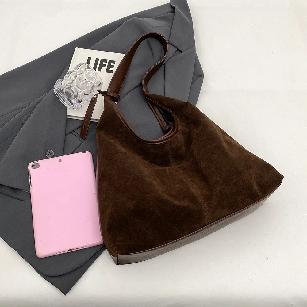 Large Capacity Retro Suede Bucket Bag for Autumn and Winter Handbags Women Tote Casual Shoulder 240909